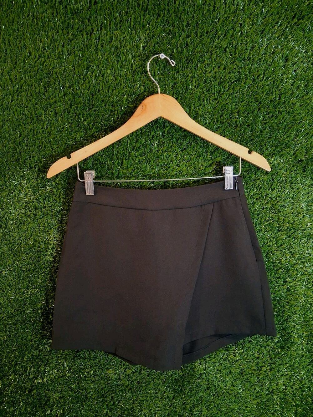 Sincerely Jules Black Skort Women's Size Medium Side Zip Mini Skirt Shorts